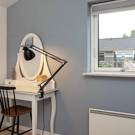 6 Person In Vaeggerlose בית נופש Bøtø By