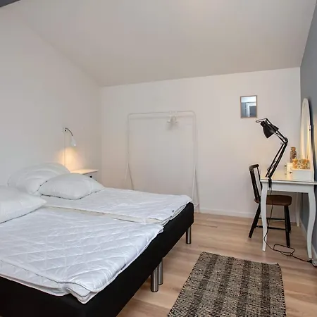 בית נופש 6 Person In Vaeggerlose Bøtø By