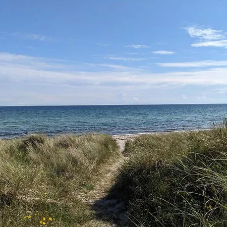 6 Person In Vaeggerlose Bøtø By